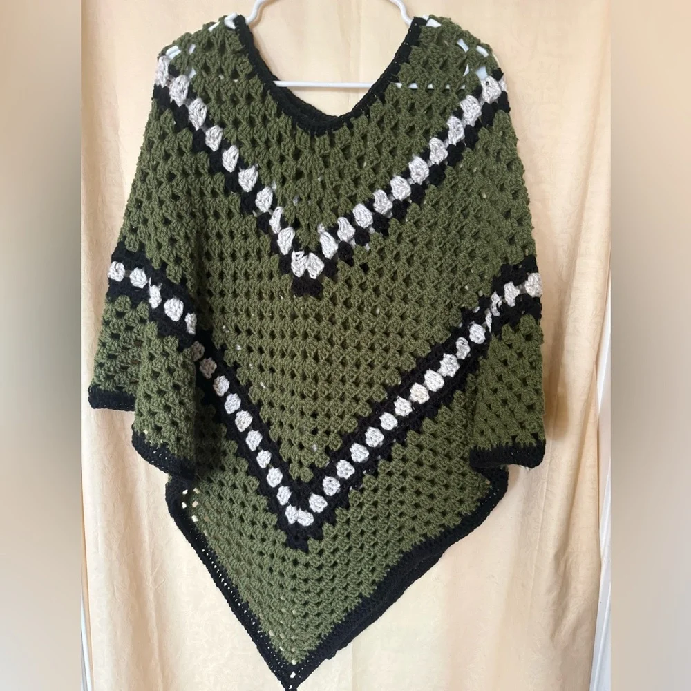 Crochet Poncho, Women’s size Large Handmade Army Green Color Crochet Poncho - Picture 1 of 6
